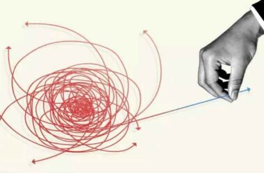 Streamlining Internal Communications Through Smart Insights