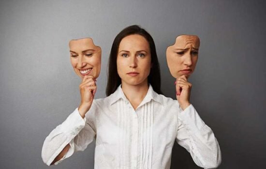 Understanding the Difference Between BPD and Bipolar Disorder