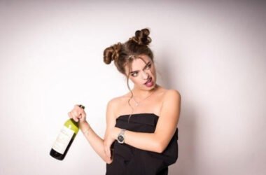 Finding the right alcohol detox center in Phoenix that accepts AHCCCS insurance can feel overwhelming, especially when you or your loved one is in the vulnerable position of needing help now. The good news is, there are several accredited AHCCCS residential treatment programs and facilities offering medical detox that takes AHCCCS in Phoenix. These programs provide both immediate stabilization and long-term support through a combination of licensed clinical care, therapeutic interventions, and structured environments designed to promote recovery from alcohol use disorder. Our resource from Live Sound Blog brings up the most common concerns and questions and provides detailed guidance on finding the right detox in Phoenix that takes AHCCCS so that you (or a loved one) seeking care can be informed and find the right facility for your needs. Understanding AHCCCS and Its Role in Alcohol Detox AHCCCS, or the Arizona Health Care Cost Containment System, is Arizona’s Medicaid agency. For individuals and families with limited income, AHCCCS provides coverage for a wide range of behavioral health services, including medical detox and residential treatment for substance use disorders. Choosing an accredited AHCCCS residential treatment program means the facility meets stringent standards for safety, clinical care, and outcomes. When looking for medical detox that takes AHCCCS in Phoenix, it’s essential to ensure the facility is not only licensed but also AHCCCS-approved. This means the detox services, medications, and follow-up care will be covered, significantly reducing financial barriers to accessing quality treatment. What to Expect from a Medical Detox That Takes AHCCCS in Phoenix A medical detox center offers 24/7 monitoring and support as you or your loved one goes through the alcohol withdrawal process. This is a crucial first step in treatment. Alcohol withdrawal can be medically dangerous if not managed correctly, and symptoms may range from mild anxiety and nausea to seizures or delirium tremens (DTs). That’s why a medical detox that takes AHCCCS in Phoenix will typically include services such as: medical assessment and individualized detox planning, administration of medications to ease withdrawal symptoms, nutritional support, psychiatric evaluation if co-occurring disorders are present, and seamless transition planning into residential or outpatient care. Choosing an AHCCCS-accepted facility ensures that these critical services are accessible and affordable. How an Accredited AHCCCS Residential Treatment Program Supports Long-Term Recovery Detox is only the beginning of the journey. An accredited AHCCCS residential treatment program continues care beyond detox by offering structured, therapeutic environments where clients can focus on recovery without outside distractions. These programs typically include evidence-based therapies such as cognitive behavioral therapy (CBT), dialectical behavior therapy (DBT), trauma-informed care, and relapse prevention planning. Additionally, residential programs often offer peer support, family counseling, and holistic services like yoga or mindfulness training. Because these programs are accredited, you can trust that the care provided meets the highest standards of clinical quality and safety. And with AHCCCS covering eligible services, you can focus on healing instead of worrying about the cost. Top Alcohol Detox and Residential Centers in Phoenix That Accept AHCCCS While individual needs vary, the following facilities are frequently recognized for offering quality care and being AHCCCS-approved: Community Medical Services (CMS) – CMS provides outpatient detox services and is known for medication-assisted treatment (MAT) for alcohol and opioid use. While not a residential facility, CMS serves as a key resource for those needing medical detox with AHCCCS coverage. Calvary Healing Center – With over 50 years in operation, Calvary Healing Center offers both inpatient detox and residential treatment. They accept AHCCCS and offer programs tailored to individuals with dual diagnoses, which is especially important for those struggling with both mental health and alcohol use disorders. The River Source – Located just outside Phoenix, The River Source is an accredited AHCCCS residential treatment program offering integrative care that combines evidence-based therapies with holistic approaches. Their medical detox program is medically supervised and covered by AHCCCS for qualifying individuals. Valley Hope of Chandler – Though located slightly southeast of Phoenix, Valley Hope offers high-quality detox and residential services and is often included in AHCCCS provider networks. They emphasize personalized care, spiritual healing, and long-term recovery planning. Purpose Healing Center – Known for its comprehensive behavioral health services, Terros Health provides medical detox that takes AHCCCS in both Phoenix and Scottsdale. Their programs are trauma-informed and focus on whole-person wellness, including mental health, addiction treatment, and primary care services. How to Qualify for AHCCCS Coverage for Detox and Treatment To access a medical detox that takes AHCCCS in Phoenix, you’ll first need to confirm your eligibility for AHCCCS benefits. If you’re already enrolled, your primary care provider or a behavioral health referral can help guide you toward approved detox and residential services. If you’re not yet enrolled, you can apply online through the AHCCCS website or get assistance from a community health organization. Most detox centers that accept AHCCCS have case managers who will help verify your insurance, make a referral, or even assist with the application process if needed. Once your coverage is confirmed, you can begin the admission process immediately many centers are equipped to do same-day or next-day admissions, especially in urgent cases. Challenges and Questions Commonly Faced by People Seeking Detox With AHCCCS “How long will AHCCCS cover my treatment?” This depends on your needs and the level of care recommended after your assessment. Medical detox typically lasts 3 to 7 days, while residential treatment may last anywhere from 30 to 90 days. As long as treatment is deemed medically necessary and progress is documented, AHCCCS will often continue to authorize care. “Is transportation included in my AHCCCS coverage?” Yes, non-emergency medical transportation (NEMT) is typically included for those who qualify. Detox centers can coordinate this transportation to ensure you arrive safely at the facility. “What if I have a co-occurring mental health condition?” Many accredited AHCCCS residential treatment programs in Phoenix specialize in dual diagnosis treatment. Facilities like Terros Health or Calvary Healing Center are well equipped to manage both mental health conditions and substance use disorders simultaneously. “Can I get detox and treatment if I’ve relapsed before?” Absolutely. AHCCCS does not limit access to detox or treatment based on past relapses. In fact, relapse is often considered part of the recovery process. The key is finding a program that focuses on long-term strategies to prevent future relapse, which AHCCCS-approved centers are designed to provide. “Are these detox centers safe and professional?” When you choose an accredited AHCCCS residential treatment program, you’re opting into a facility that has been rigorously evaluated for its clinical protocols, staff qualifications, and patient safety standards. Accreditation bodies like The Joint Commission or CARF (Commission on Accreditation of Rehabilitation Facilities) ensure these programs maintain the highest standards of care. The Importance of Continuing Care After Detox Detox is a critical first step, but it’s not a standalone solution. After completing a medical detox that takes AHCCCS in Phoenix, the next phase typically includes either residential or intensive outpatient treatment. Continuing care is crucial for building the skills and support network needed to maintain sobriety. Fortunately, many AHCCCS-covered facilities offer a full continuum of care, including step-down services like outpatient therapy, sober living, peer support groups, and medication management. Your treatment team will work with you to build a customized discharge plan that supports long-term recovery goals. How to Choose the Right Accredited AHCCCS Residential Treatment Program When evaluating options, consider the following questions: Is the facility fully accredited and AHCCCS-certified? Does it offer medical detox on-site or coordinate with a detox partner? What is the staff-to-patient ratio, and are licensed medical and behavioral health professionals available 24/7? Does the program provide dual diagnosis treatment if needed? What do alumni and independent reviews say about the program’s success and care quality? What kind of aftercare and transition support is offered? Choosing the right facility comes down to finding a program that aligns with your clinical needs, personal preferences, and recovery goals all within the scope of your AHCCCS coverage. Start Recovery in Phoenix Confidently with AHCCCS Navigating alcohol detox and treatment can be overwhelming, but knowing there are trusted, AHCCCS-covered options in Phoenix makes the path forward much clearer. Whether you’re seeking immediate stabilization through medical detox that takes AHCCCS in Phoenix, or looking for an accredited AHCCCS residential treatment program to support long-term healing, the resources are available and they’re often just a phone call away. If you or someone you care about is struggling with alcohol addiction, reach out to one of the programs mentioned or contact the AHCCCS behavioral health helpline. Help is not just possible it’s accessible, affordable, and rooted in compassionate, clinically sound care.