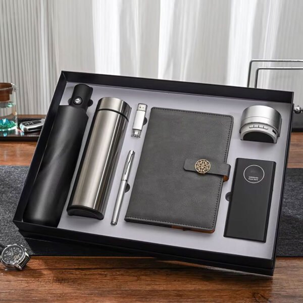Fashion-Inspired Gift Ideas for Your VIP Corporate Partners