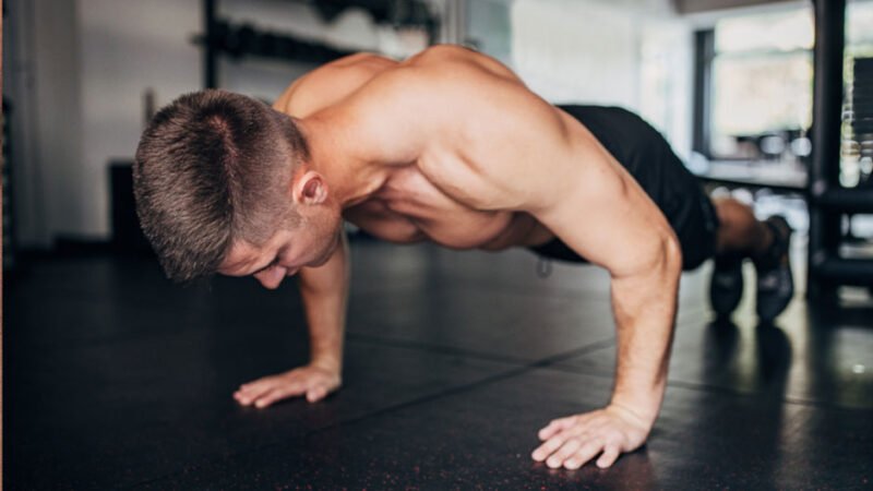 The Most Effective Upper Chest Developmental Workout with Push-Ups