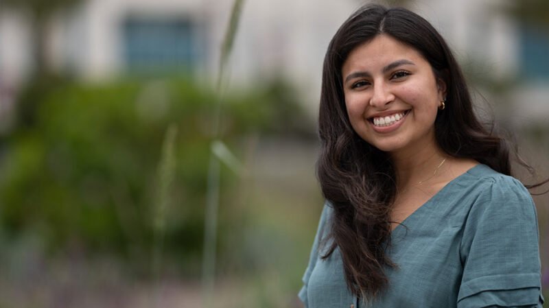 The Rise of Krystal Lopez: A Social Media Sensation and Fashion Icon
