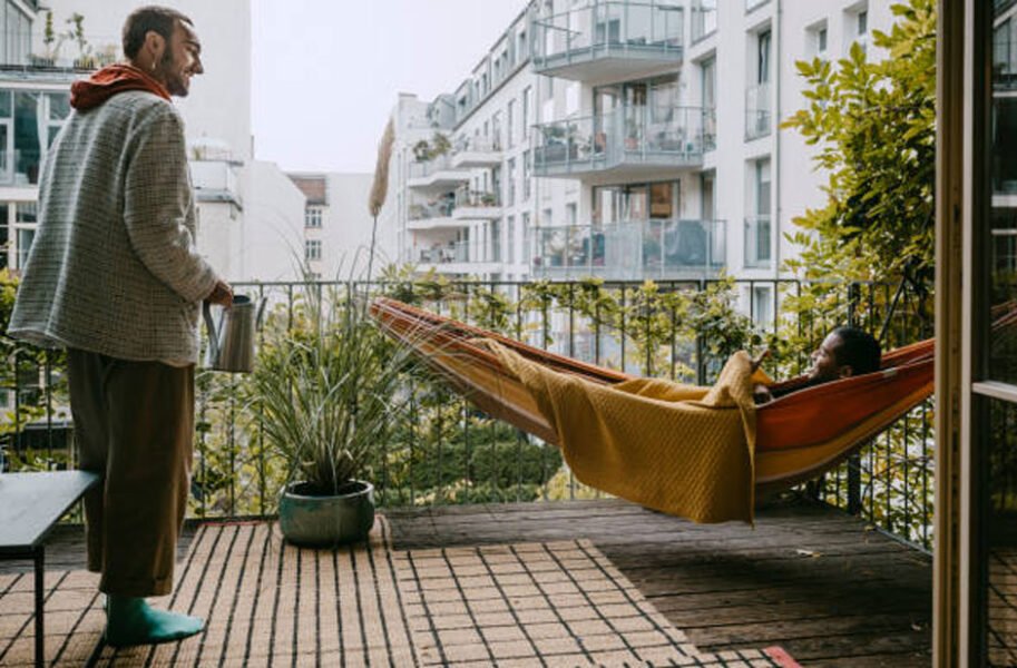 What Are the Benefits of Hammocks With Stand for Modern Outdoor Living